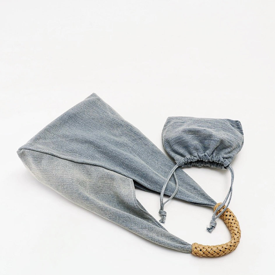 Umhängetasche aus Denim mit Innentasche