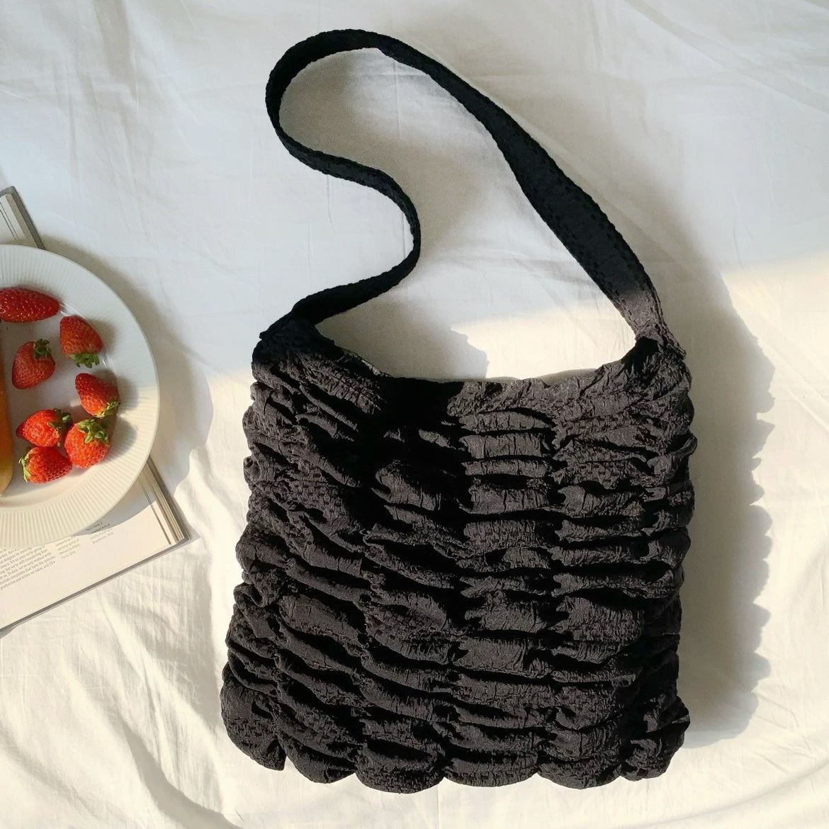Tasche mit Blasenfalten