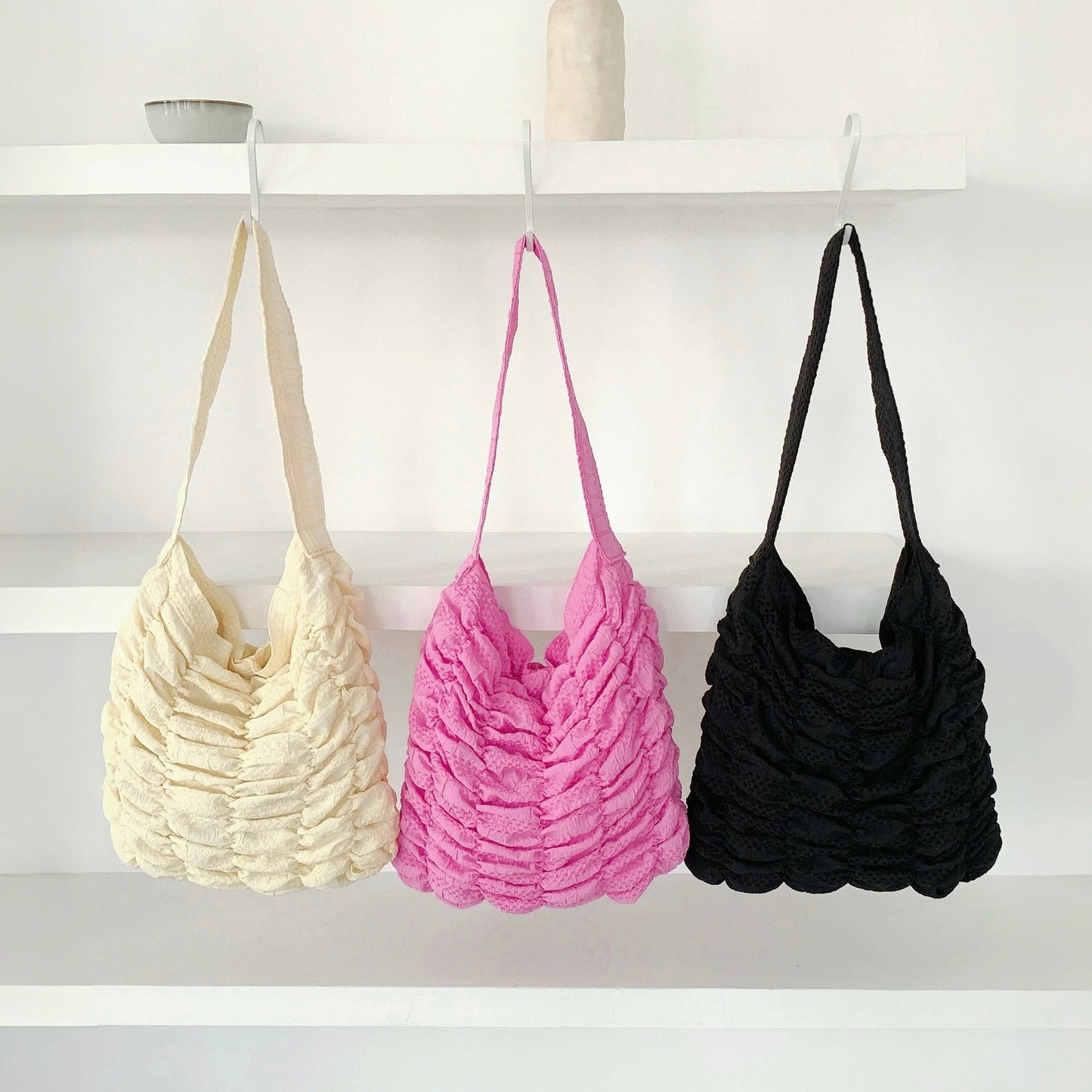 Tasche mit Blasenfalten