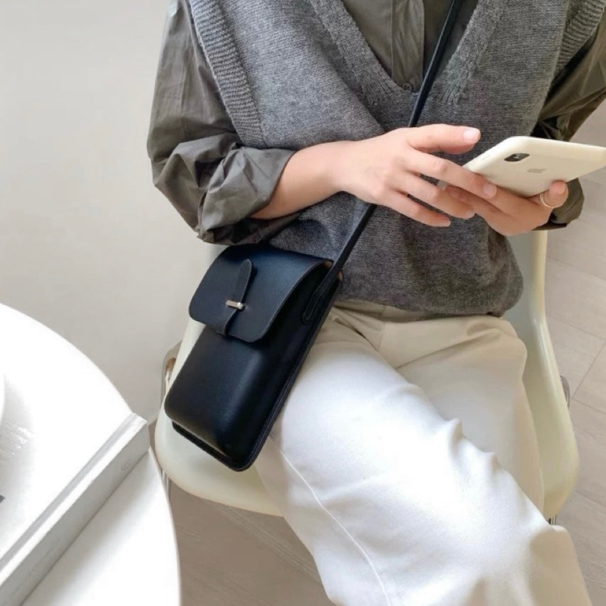 Minimalistische Tasche aus Hartleder