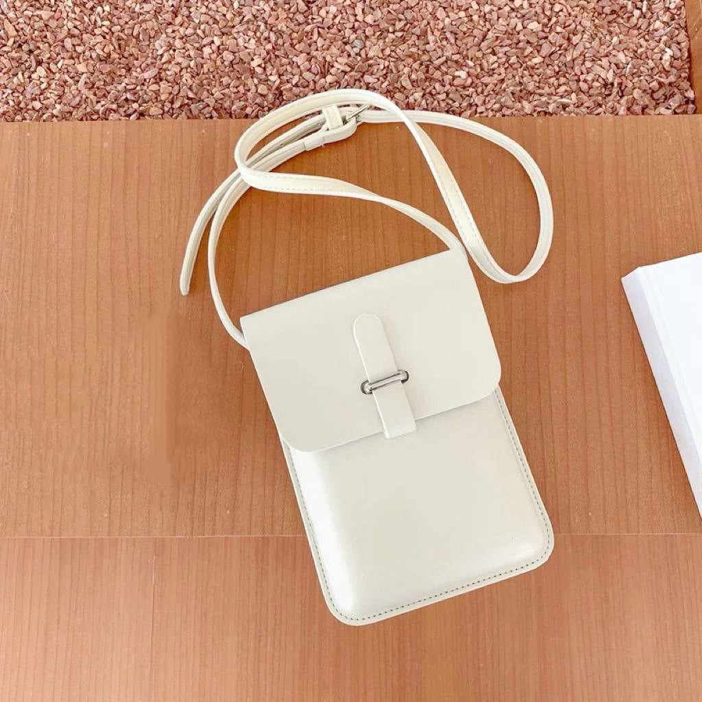 Minimalistische Tasche aus Hartleder