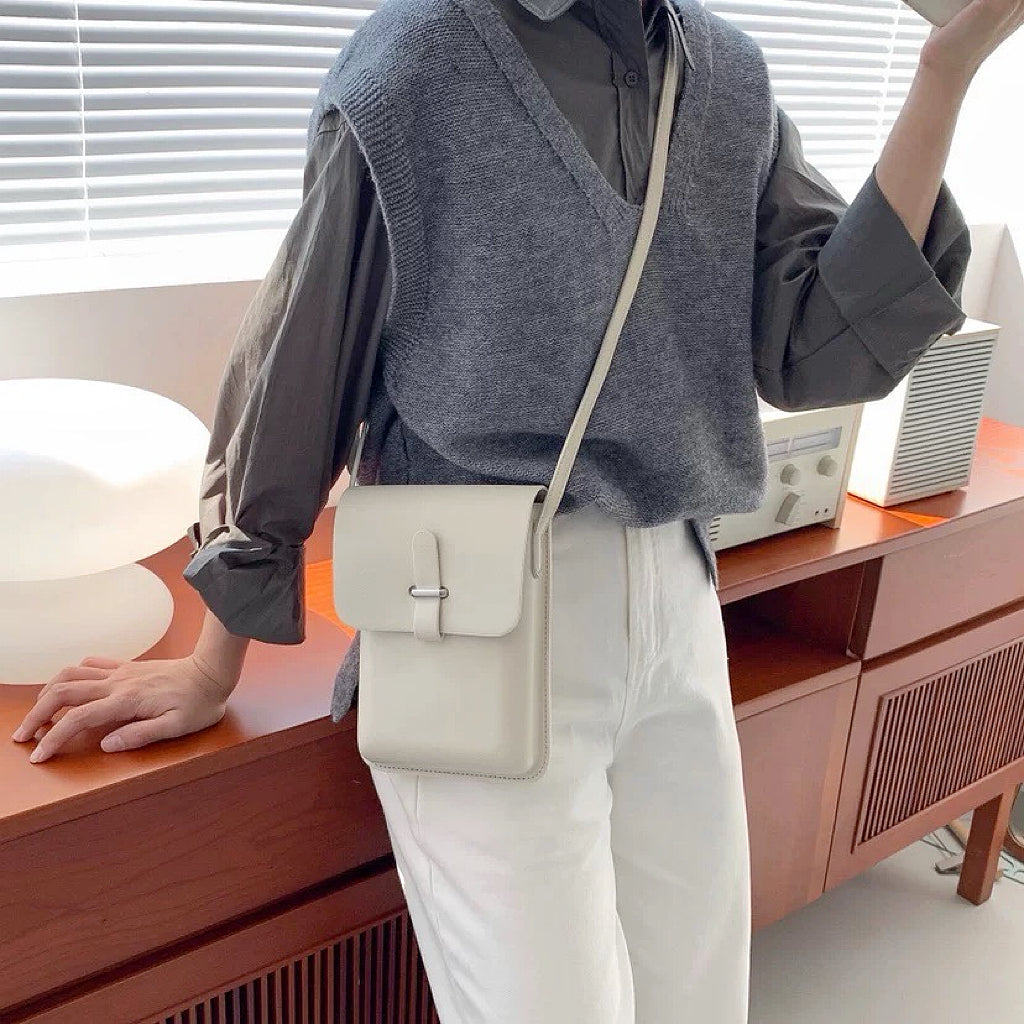 Minimalistische Tasche aus Hartleder
