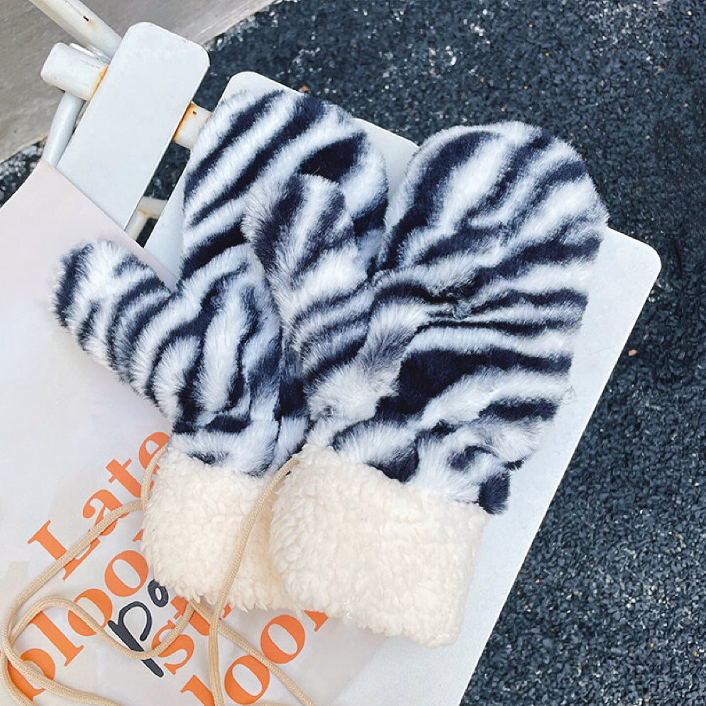Animal Print Fluffy Gloves