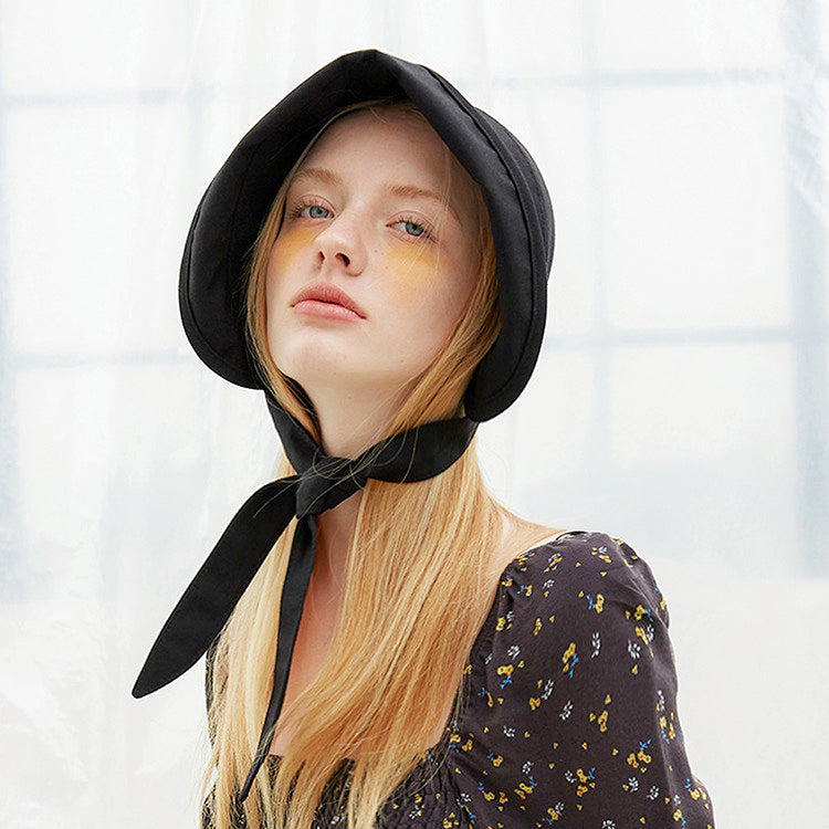 Hepburn Bucket Hat With Streamers