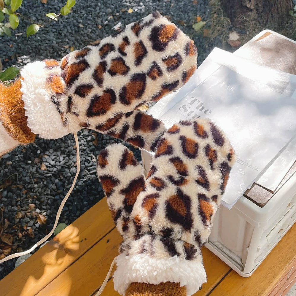 Animal Print Fluffy Gloves
