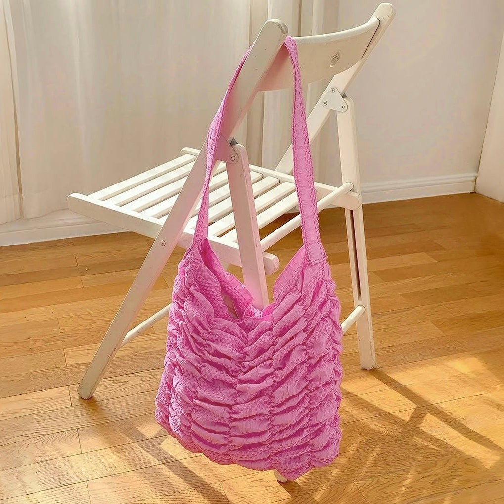 Tasche mit Blasenfalten