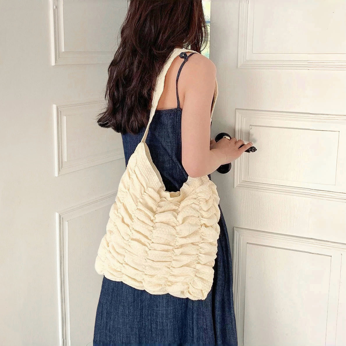 Tasche mit Blasenfalten