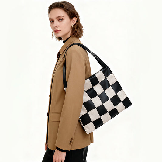 Borsa a tracolla in pelle intrecciata a scacchi