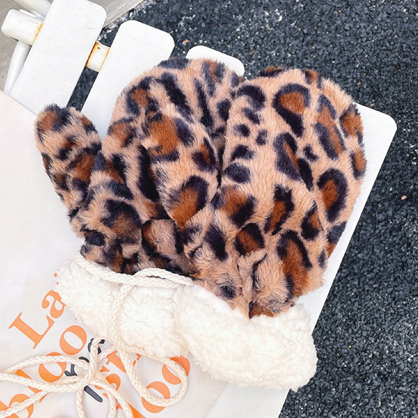 Animal Print Fluffy Gloves