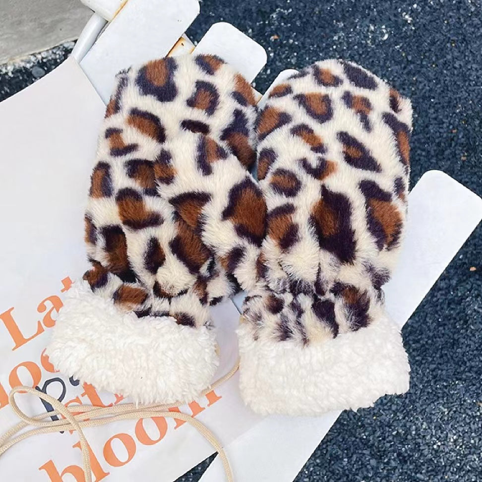 Animal Print Fluffy Gloves