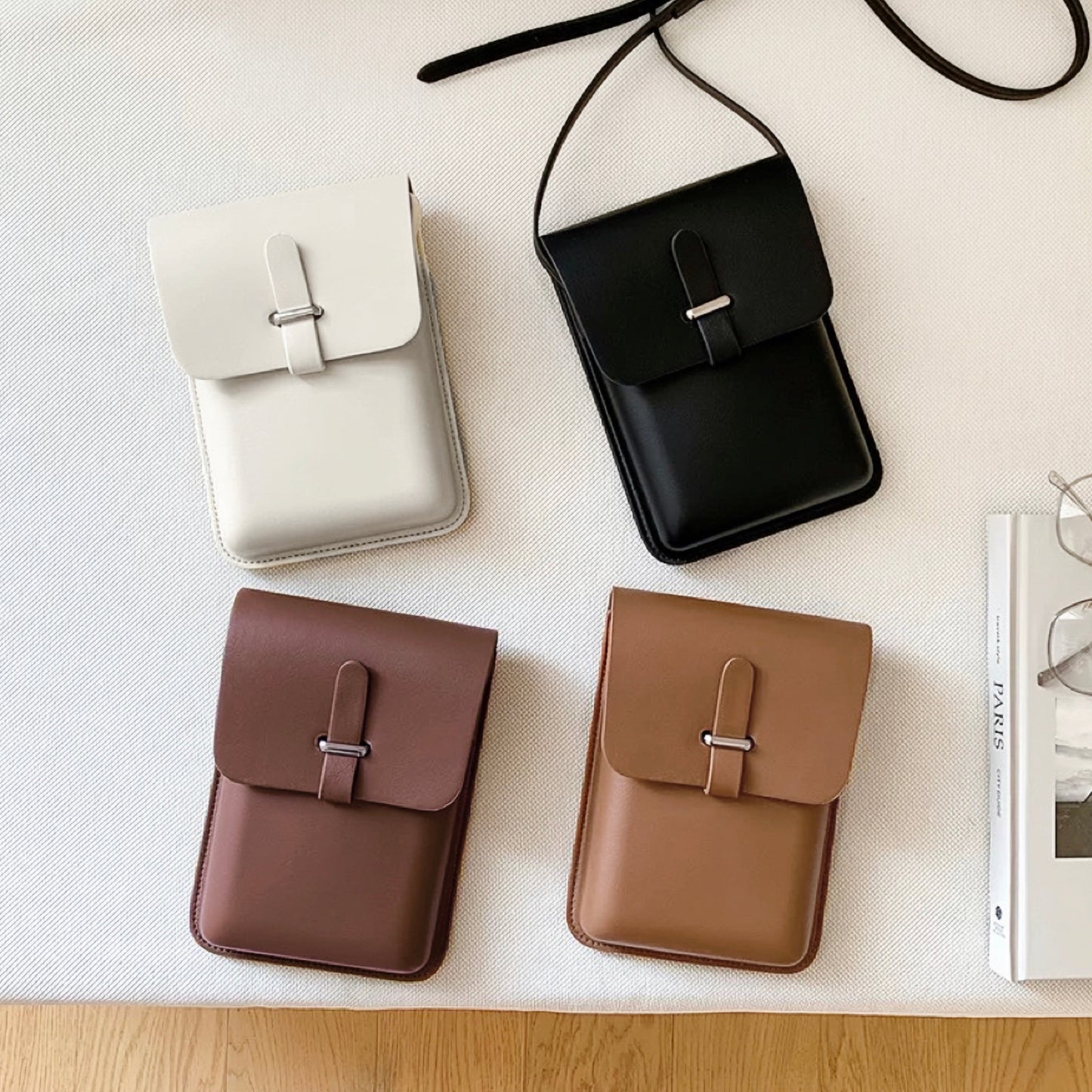 Minimalistische Tasche aus Hartleder