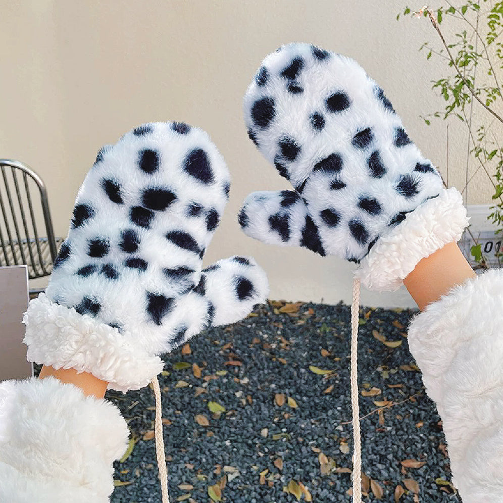 Animal Print Fluffy Gloves