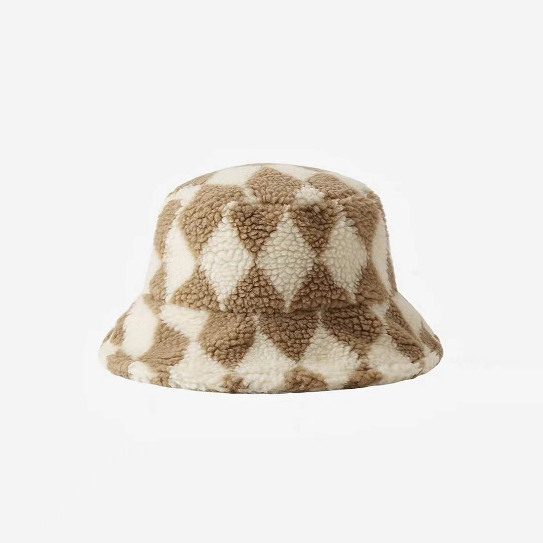 Front view of Sherpa Diamond Check Bucket Hat in khaki, displays elegant diamond motifs in high-density fleece.