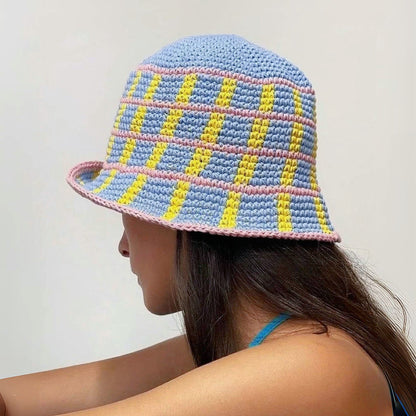 Cappello da pescatore lavorato a maglia a righe incrociate