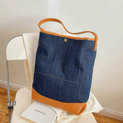 Borsa a secchiello grande in denim patchwork