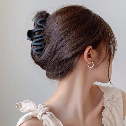 Elegant Wave Hair Claw