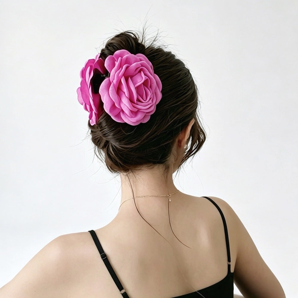 Rose Reveries Hair Claw