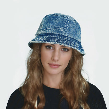 Cappello da pescatore patchwork in denim