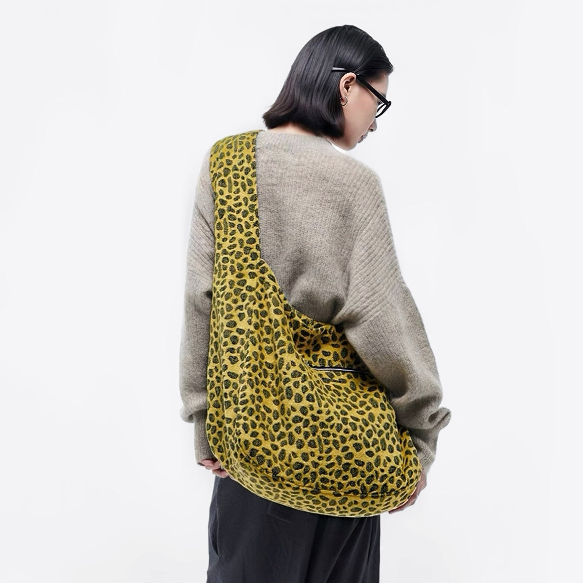 Übergroße Hobo-Tasche mit Leopardenmuster 