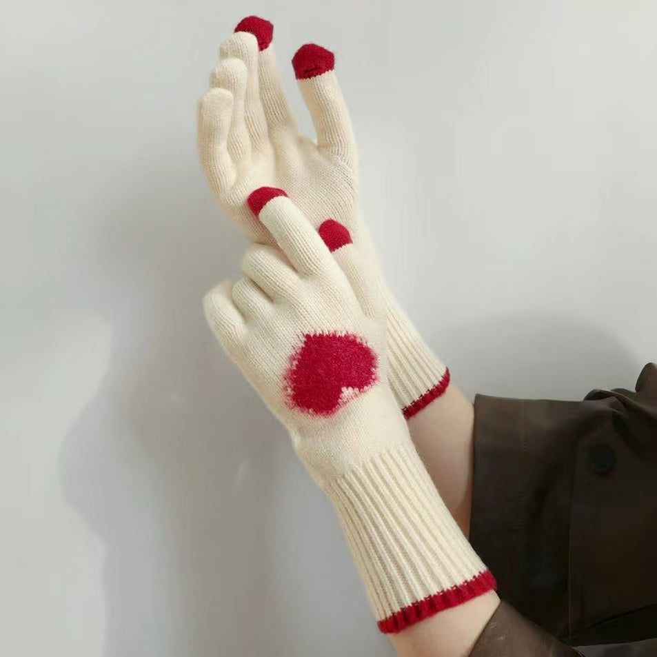 Sweetheart Knitted Gloves