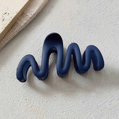 Elegant Wave Hair Claw