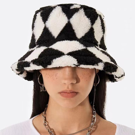 Sherpa Diamond Check Bucket Hat