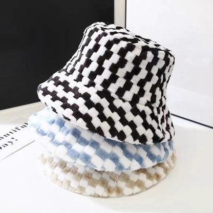 Sherpa Checkered Bucket Hat